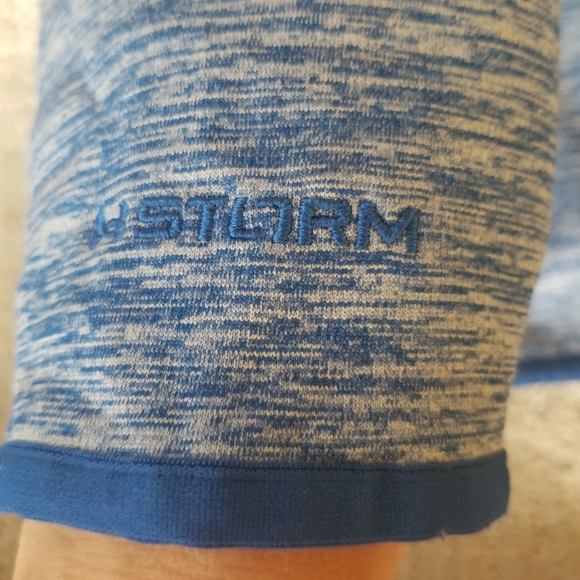 Under Armour Sky Blue Sweatshirt - Picture 5 of 9